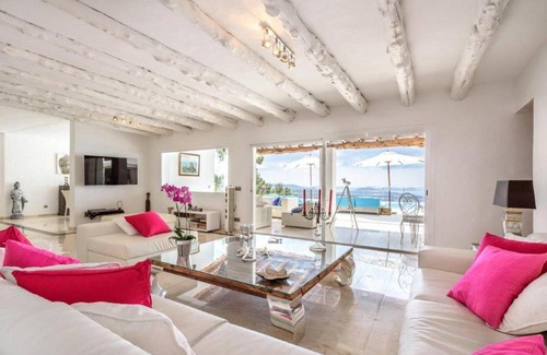 Sant Jordi de Ses Salines Villa | Villa La Casa Romero, in the heart of Ibiza's golden mile