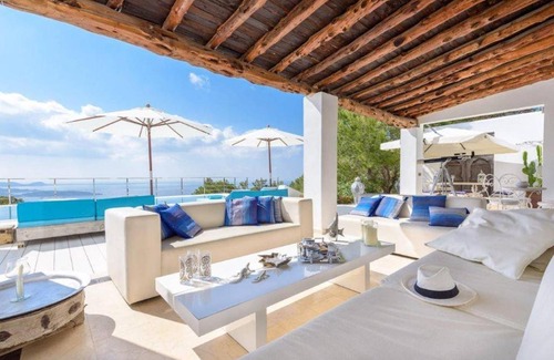 Sant Jordi de Ses Salines Villa | Villa La Casa Romero, in the heart of Ibiza's golden mile
