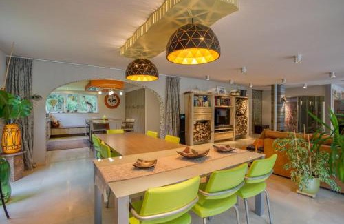 Nisramont House | Villa La Chauve Souris