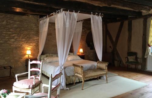 Montignac House | Villa La Roseraie avec accès piscine Hôtel La Roseraie