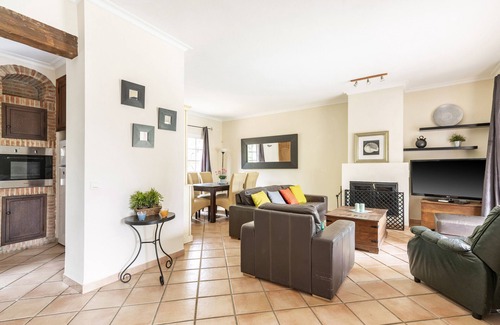 Carmona Villa | Villa "Laforge" with Private Pool & Wi-Fi