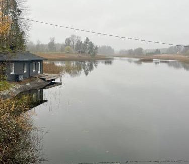 Salo Ski Chalet | Villa Laituri Enäjärven rannalla