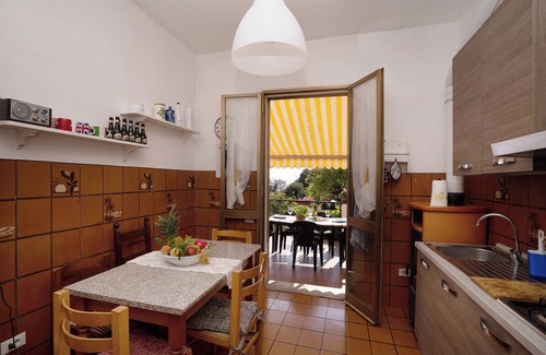 Corniglia Villa | Villa "Lardarina" close to the Beach with Sea View, Terrace & Wi-Fi