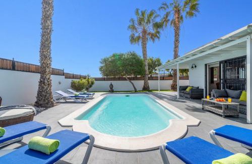 Los Mojones Villa | Villa Leona Carmen by Villa Plus