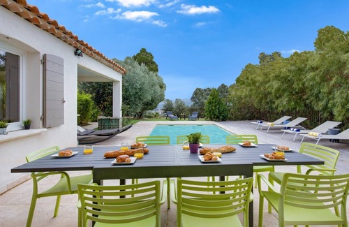 Bormes-Les-Mimosas Villa | Villa Les Lavandieres by Villa Plus