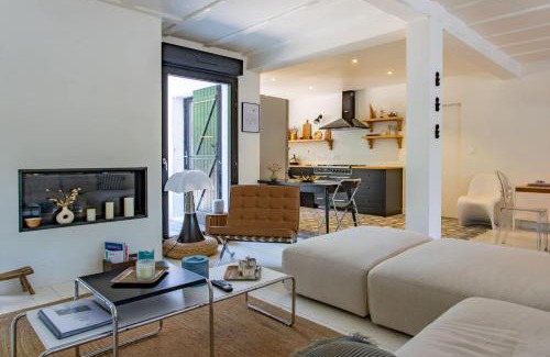 Piraillan Villa | Villa Les Pins Agalis with swimming pool