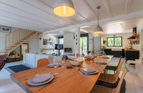 Piraillan Villa | Villa Les Pins Agalis with swimming pool