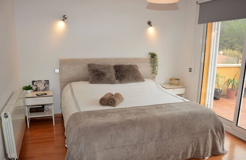 Canyelles Villa | "Villa Lia" with Mountain View, Pool, Wi-Fi, Garden & Terrace