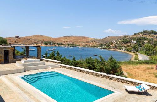 Vourkari Villa | Villa Liana