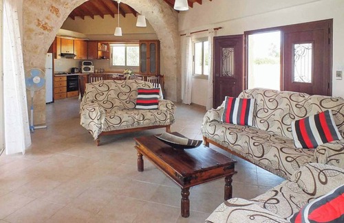 Pomos Villa | Villa Lianti - Three Bedroom Villa, Sleeps 6