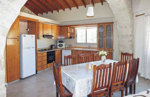 Pomos Villa | Villa Lianti - Three Bedroom Villa, Sleeps 6