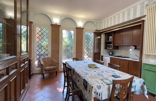Forte dei Marmi Villa | Villa Lorenzo - 3 minutes walk from the Centre of Forte