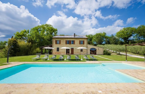 Orciano di Pesaro Villa | Villa Lucia with pool in the Marche region, elegant and spacious, a few kilometers from the Adriatic