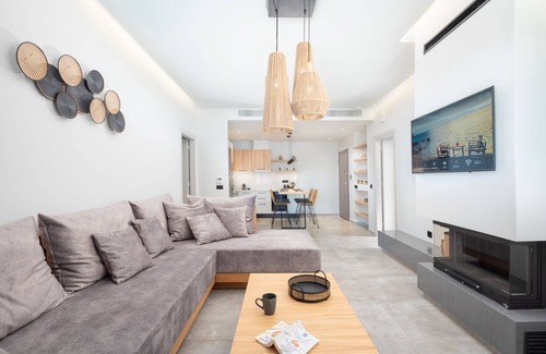 Malevizi Villa | Villa Lucrezia, Minimalist Design & Spa Retreat