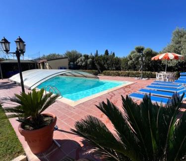 Syracuse Apartment | Villa Ludovica Siracusa, Pool 6x12, Jacuzzi, Padel, Pickleball, Volleyball, Wifi