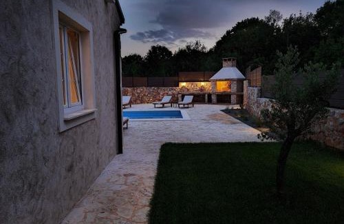 Gostinjac Villa | Villa LuLu kamena villa s maslinikom otok Krk Dobrinj selo Gostinjac