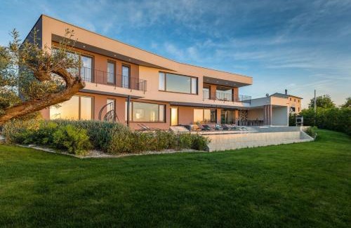 Dracevac Villa | Villa Lumi - with private pool, sauna, outdoor jacuzzi, fitness room, table tennis