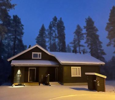 Akaslompolo Apartment | Villa LumiHelmi A & B