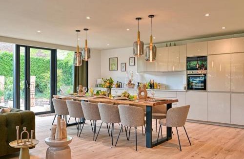 Marcq-en-Baroeul House | Villa luxueuse à Marcq-en-Barœul, 6 chambres, animaux admis, parking, climatisation - FR-1-510-226