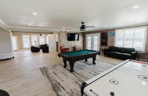 Stanislaus County House | Villa Luxury Family Getaway