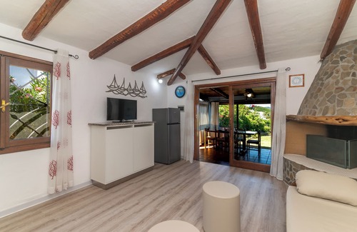 Baja Sardinia Villa | Villa 'Maffy' with Sea View, Wi-Fi and Air Conditioning