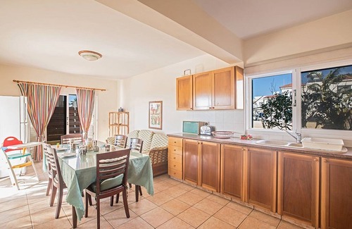Ayia Thekla Villa | Villa Magusta - Modern 4 Bedroom Ayia Thekla Villa with Pool - Close to the.
