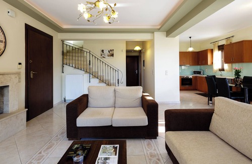 Kirianna Villa | Villa Mahin Luxury Villa, Private Pool, Sea View, Close to Rethymno