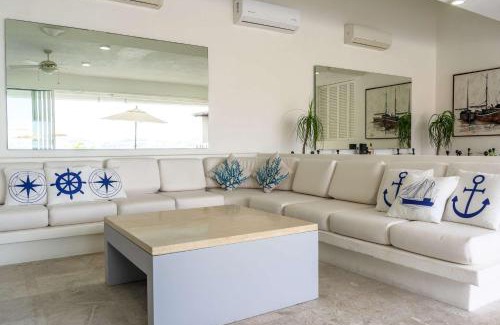 Unta Bruja Villa | Villa Majum Ocean View Acapulco 5 Bedrooms