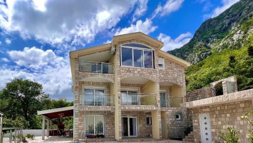 Morinj Villa | Villa Maki