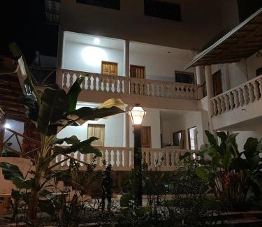 Lencois Bed & Breakfast | Villa Manga Rosa