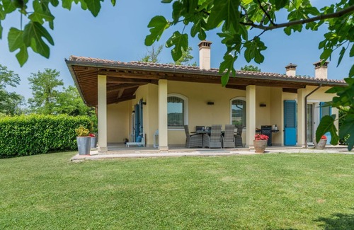 Acqualagna Villa | Villa Margot 10 - Five Bedroom Villa, Sleeps 10