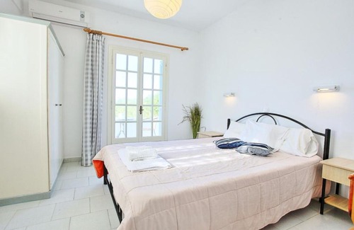 Almiros Beach Apartment | Villa Maria On The Beach