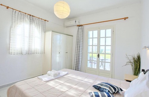 Almiros Beach Apartment | Villa Maria On The Beach