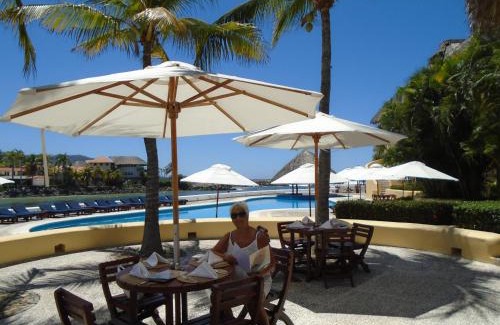 Ixtapa House | Villa Marina Porto Ixtapa in the Private Yacht Club