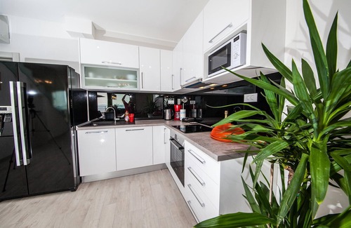 Veliko Brdo Villa | Villa Matic* new, modern villa with pool 40 m2, beach and beautiful sea view