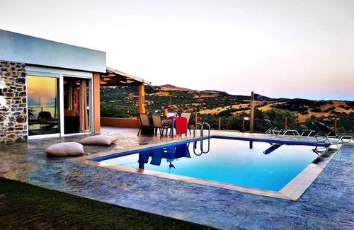 Triopetra Villa | Villa Mike Close To Triopetra Beach