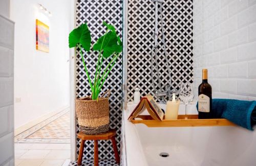 Sliema House | Villa Milano - Jacuzzi Rooftop Lounge with BBQ and Billiard Room