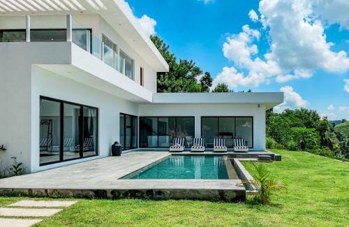Kuta Villa | Villa Mimpi With Ocean View
