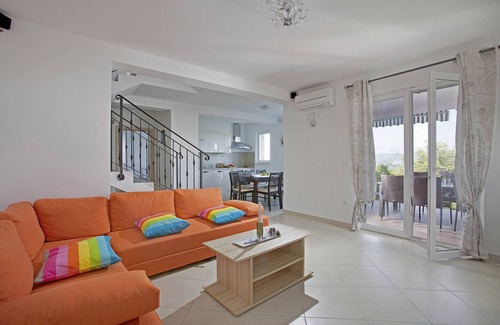 Crni Villa | Villa Mirta * private pool, terrace with sea view, free WiFi, 1 km to the sea
