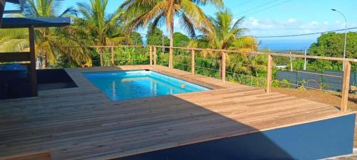 Sainte-Rose Villa | Villa moderne avec piscine à Sainte-Rose, 160 m²