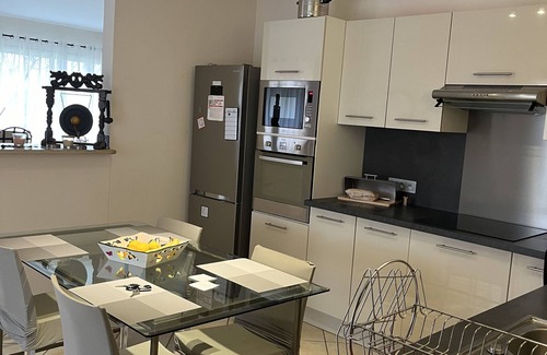 Blauzac House | Villa Moderne Climatisée 8 Personnes Piscine Proche Uzès