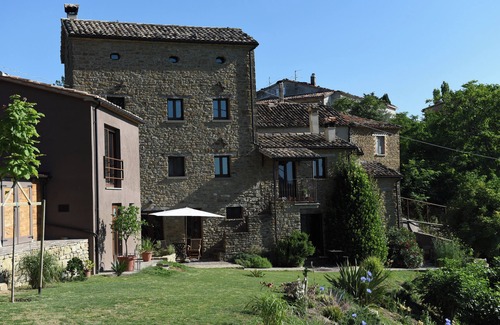 Lunano Apartment | Villa MOKA Apartment EMMA in an old farm(15th century) in Montefeltro(Le Marche)
