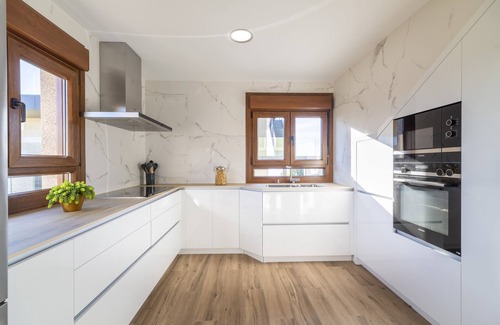 Montalvo Villa | VILLA MONTALVO BEACH SANXENXO-HEATED SWIMMING POOL