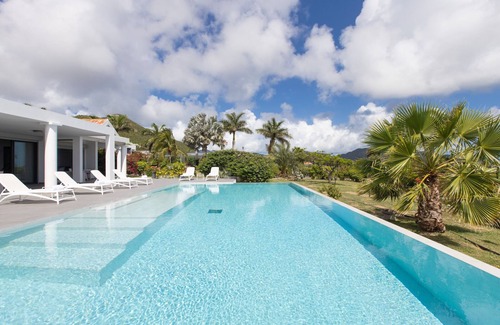 Orient Bay Villa | Villa Monte Verde