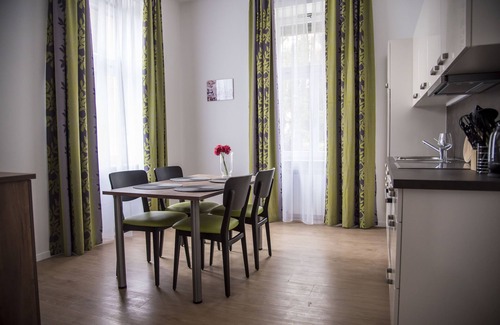 Bad Kissingen Apartment | Villa Müller Apartment Max Liebermann 5 minutes to the rose garden