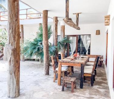 Kiwengwa Villa | Villa Nakupenda with Pool and Ocean view