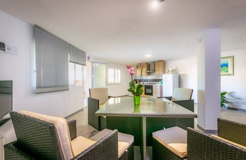 San Lorenzo Villa | Villa Ninth Street