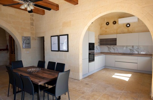 Qala Apartment | Villa Nirvana 4 bedroom villa with a large outdoor area and private pool