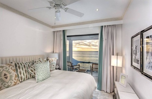 Fitts Village House | Villa Nirvana by The Villa Life