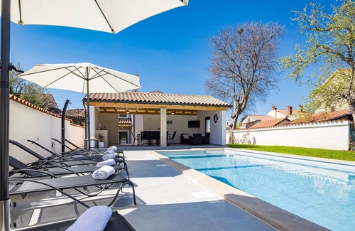 Mali Vareski Villa | Villa Nola Istria nearby Pula – Crovillas GmbH